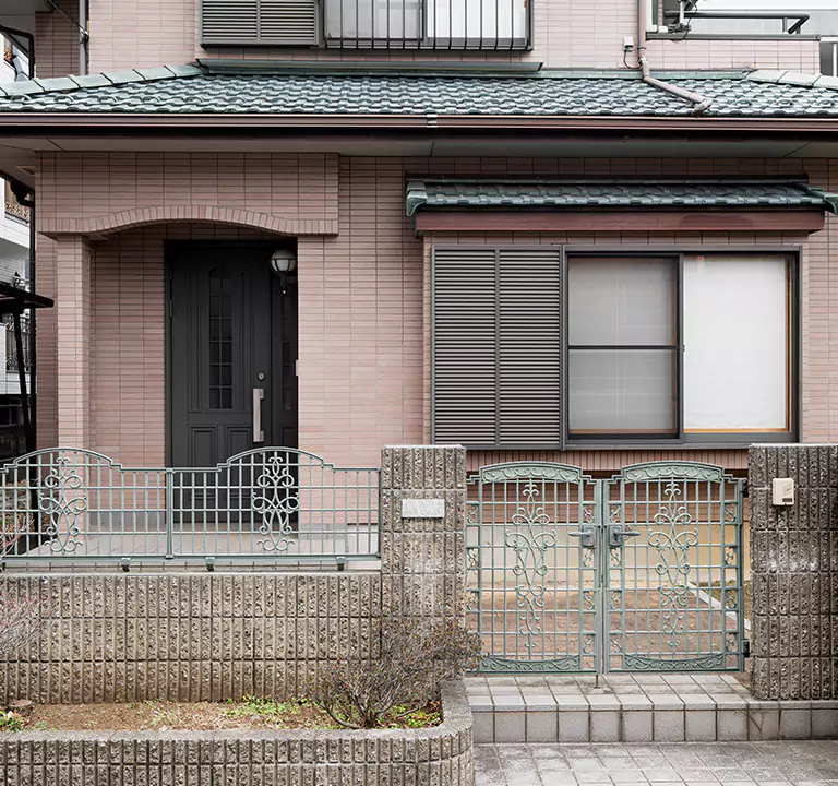 The Most Trusted Company to Sell Damaged House in Franklin Square